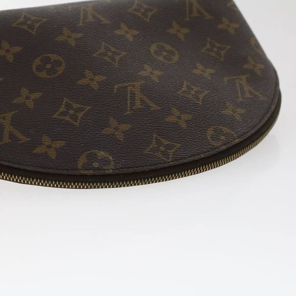 LOUIS VUITTON Monogram Trousse Demi Ronde Cosmetic Pouch M47520 LV Auth 49355 - Picture 5 of 16